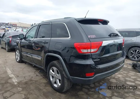2013 Jeep Grand Cherokee Laredo z USA, uszkodzony, nr VIN 1C4RJEAG2DC573869